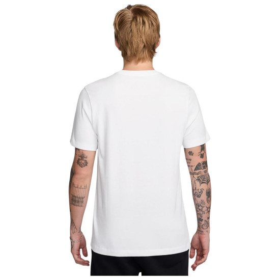 Nike Ανδρική κοντομάνικη μπλούζα Sportswear Club Seasonal Nike Ανδρική κοντομάνικη μπλούζα Sportswear Club Seasonal